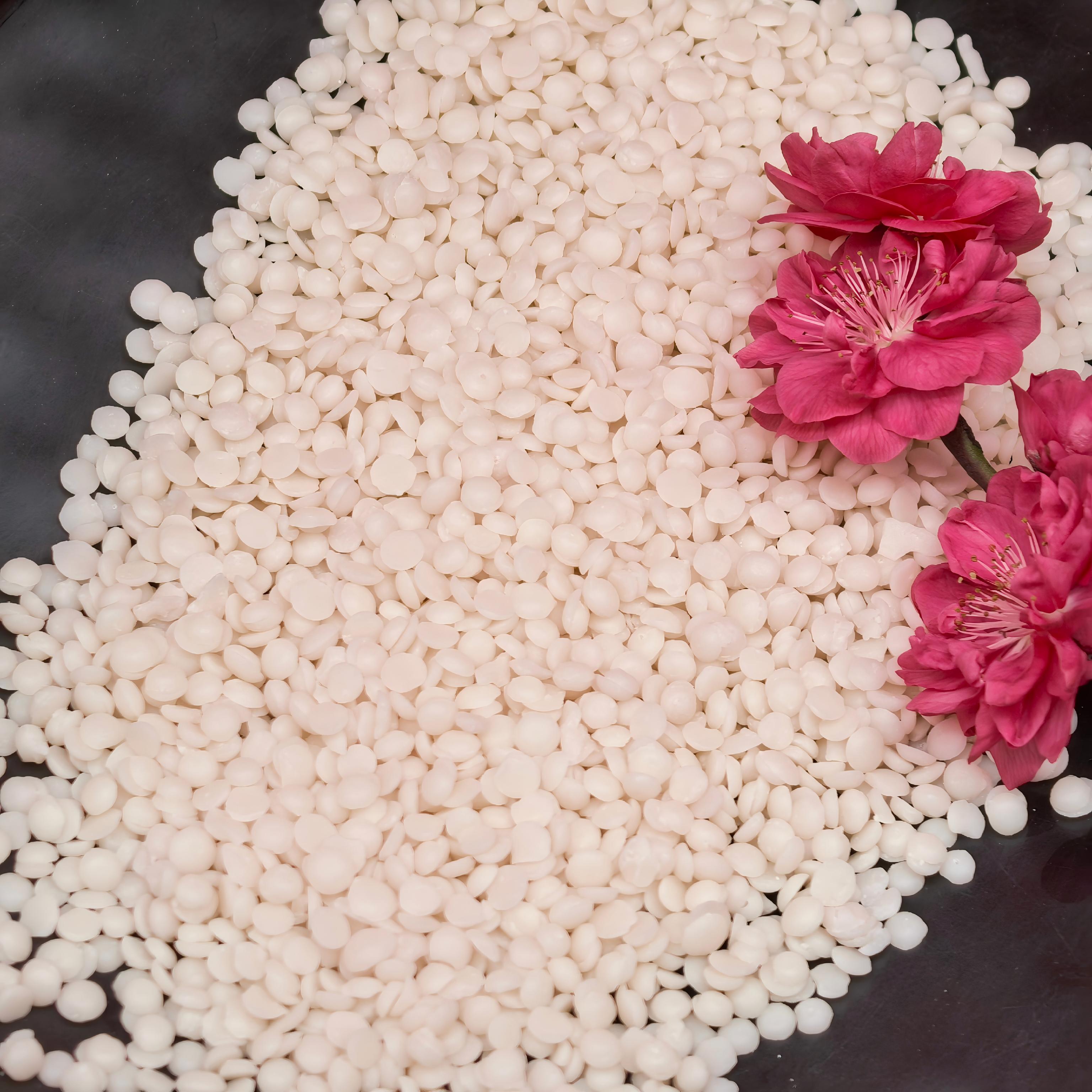 Berry Wax Factory Unleashes Top-Quality Candle Creations